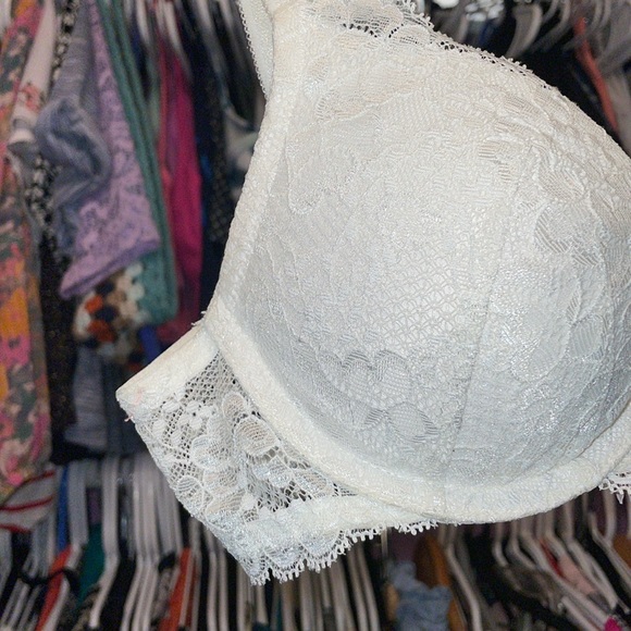 Victoria Secrets Retro y2k bra white lace perfect shape 32b youth again VS - Picture 4 of 7